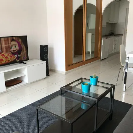 Parque Carolina * طوستا ديل سيلونثيو